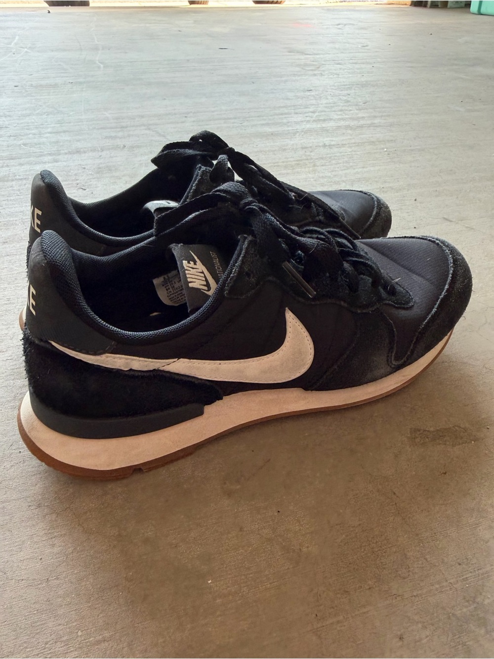 Nike Women's Internationalist "Black Gum"